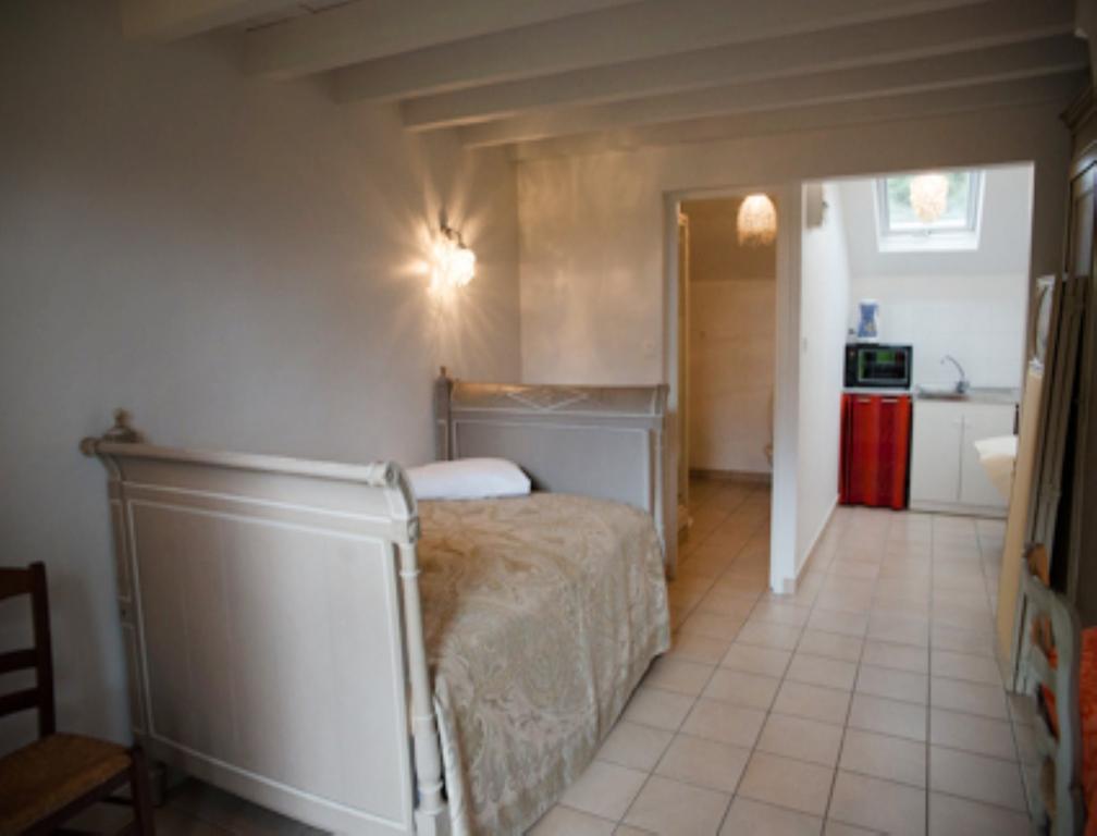 Le Petit Pont Hotell Moncé-en-Belin Exteriör bild