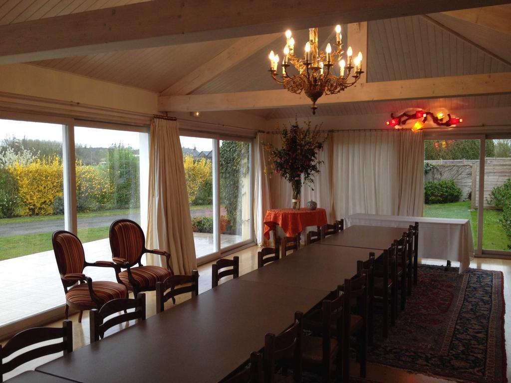 Le Petit Pont Hotell Moncé-en-Belin Exteriör bild