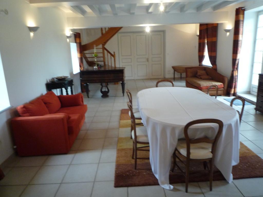 Le Petit Pont Hotell Moncé-en-Belin Exteriör bild